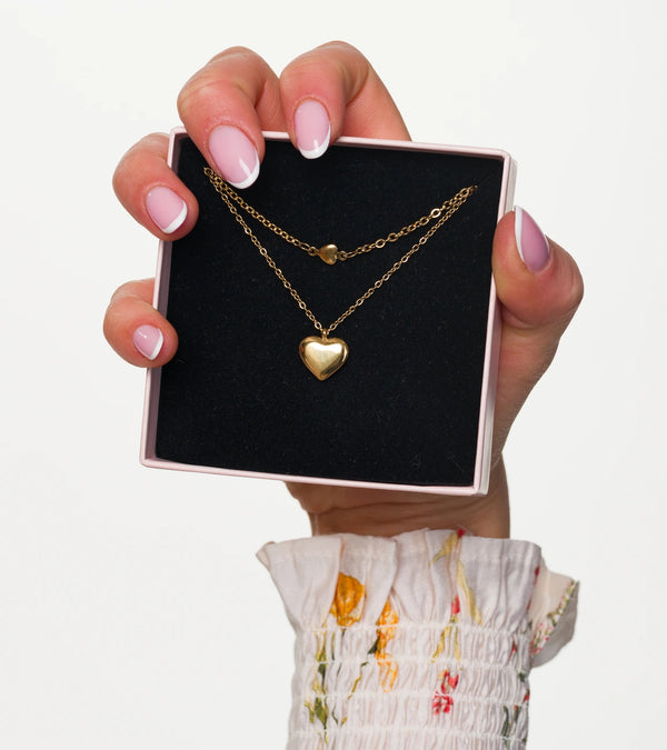 Elegantiška dviguba auksinė grandinėlė su širdelėmis, chirurginis plienas