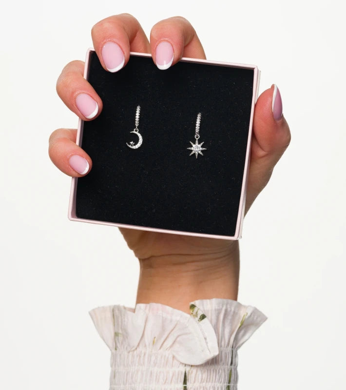 MOTERIŠKI AUSKARAI X102 N33