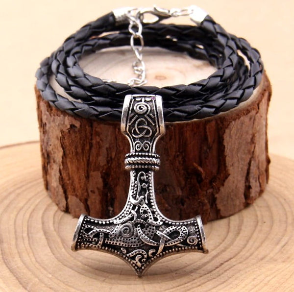 Vyriškas sidabrinės spalvos vėrinys „Thor Mjolnir“, keltų motyvai