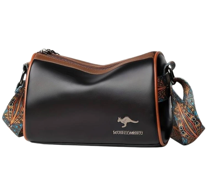 Moteriška rankinė G3, juoda N239