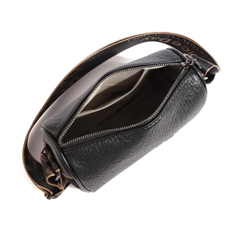 Moteriška rankinė G4, juoda N240