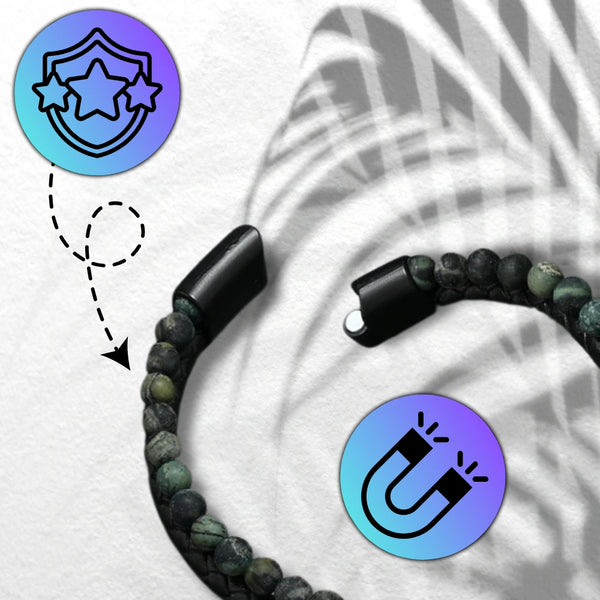 Vyriška apyrankė – juoda oda ir žali akmenys