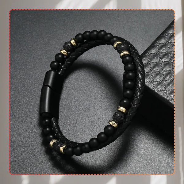 Vyriška apyrankė – juoda oda, akmenys ir auksiniai žiedai