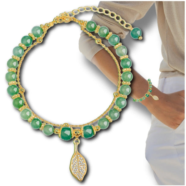 Dviguba apyrankė su žaliais karoliukais ir lapelio pakabuku