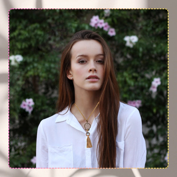 Rudas boho vėrinys su sapnų gaudykle ir kutais