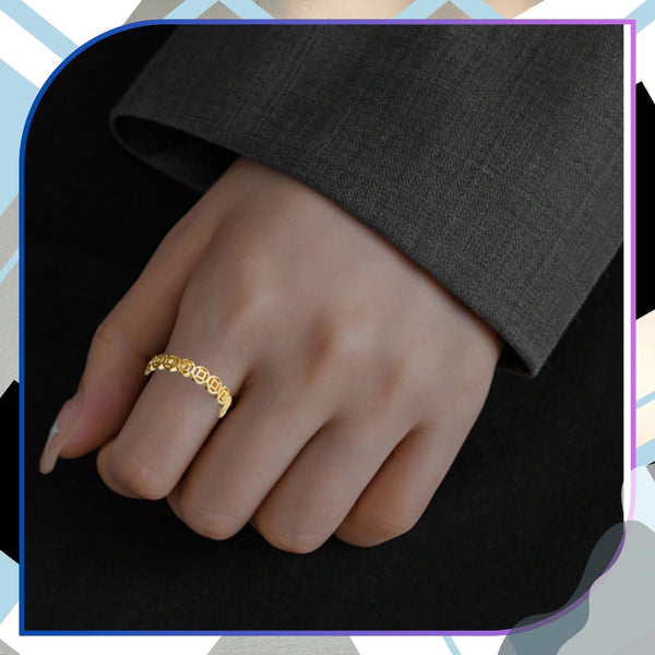 Papuošalų rinkinys: auksinė apyrankė ir žiedas, chirurginis plienas