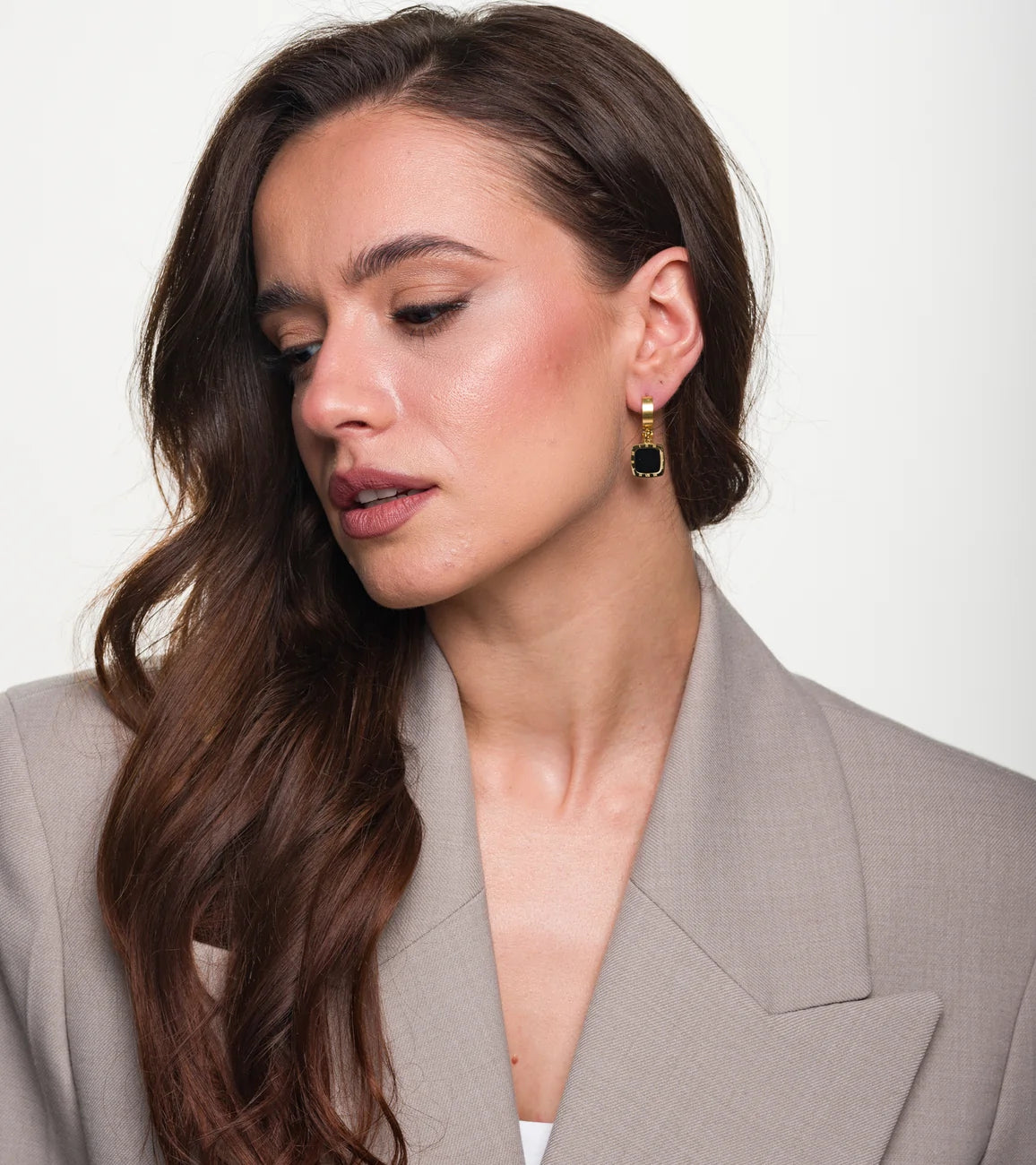 Auksinės spalvos kvadratiniai auskarai, chirurginis plienas