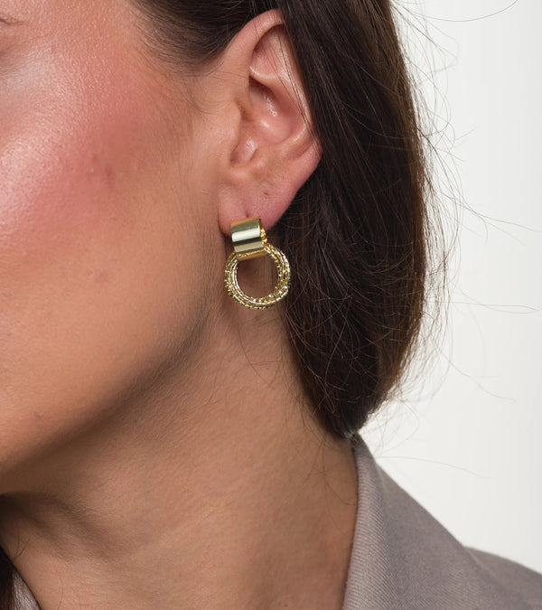 Moteriški retro stiliaus auksinės spalvos auskarai