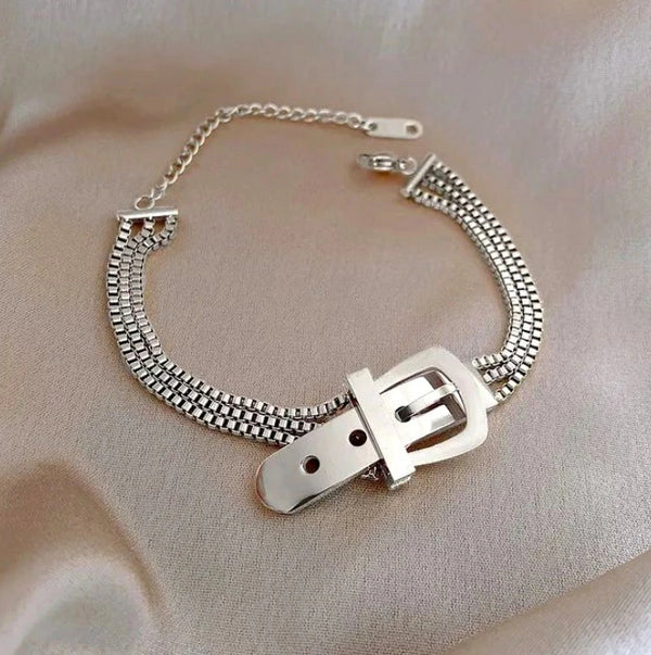 Sidabrinės spalvos elegantiška apyrankė, chirurginis plienas