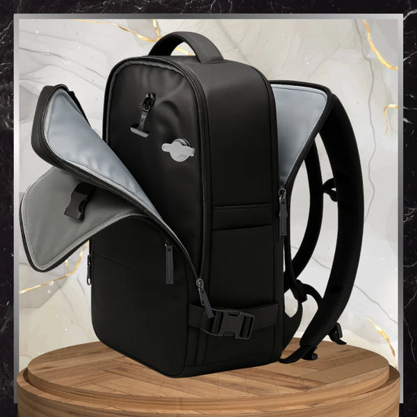 Kelioninė kuprinė BAD&BAGS, juoda, su USB