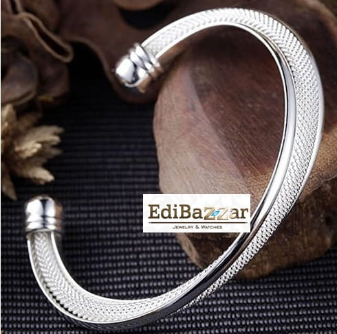 Sidabrinės spalvos bangle apyrankė, reguliuojama