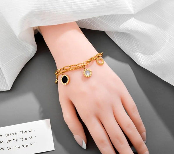 Auksuota pancerinė apyrankė iš chirurginio plieno