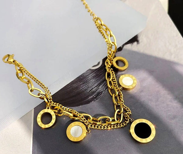 Auksuota pancerinė apyrankė iš chirurginio plieno