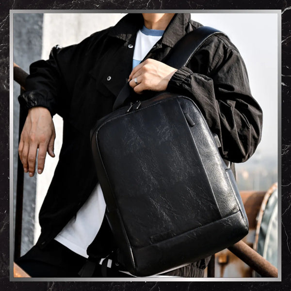 Kelioninė miesto kuprinė BAD&BAGS, juoda, odinė