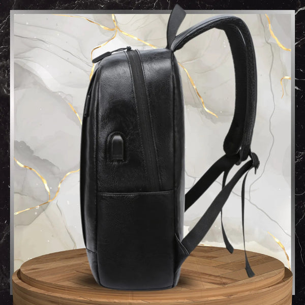 Kelioninė miesto kuprinė BAD&BAGS, juoda, odinė