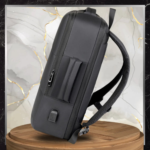 Kelioninė kuprinė, juoda, su USB jungtimi N487