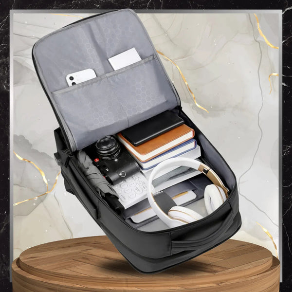 Kelioninė kuprinė, juoda, su USB jungtimi N487