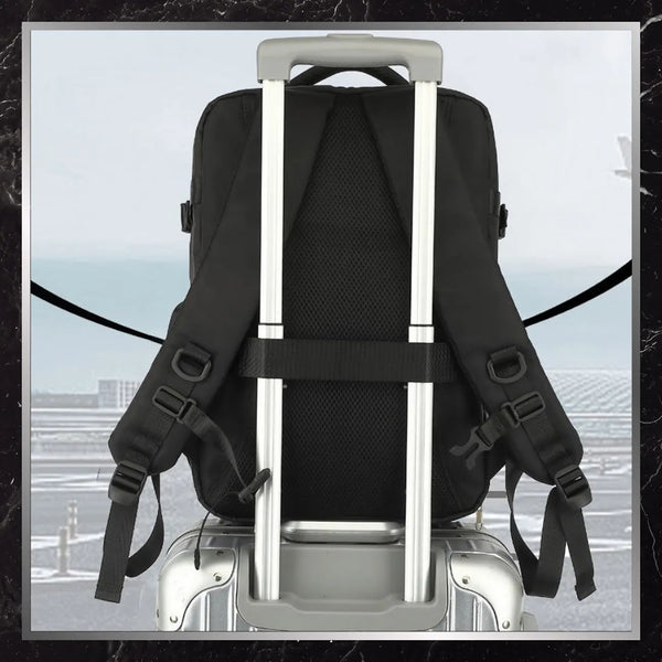 Kelioninė kuprinė BAD&BAGS, juoda, su USB, vandeniui atspari