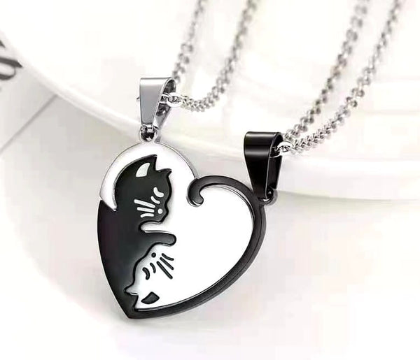 Vėriniai „BEST FRIENDS“ – dvi širdys ir katės, chirurginis plienas (2 vnt.)