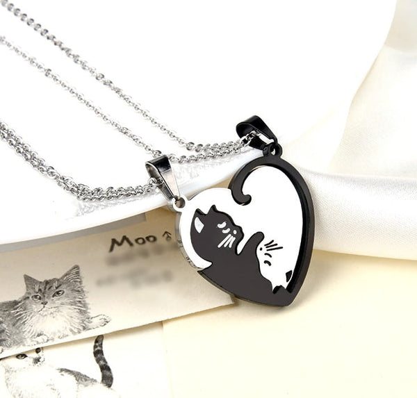 Vėriniai „BEST FRIENDS“ – dvi širdys ir katės, chirurginis plienas (2 vnt.)