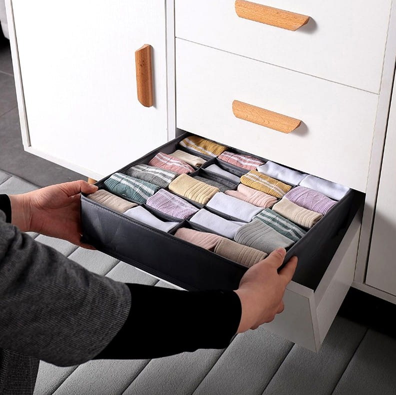 Dėklas spintos stalčiui, apatiniams drabužiams AX7