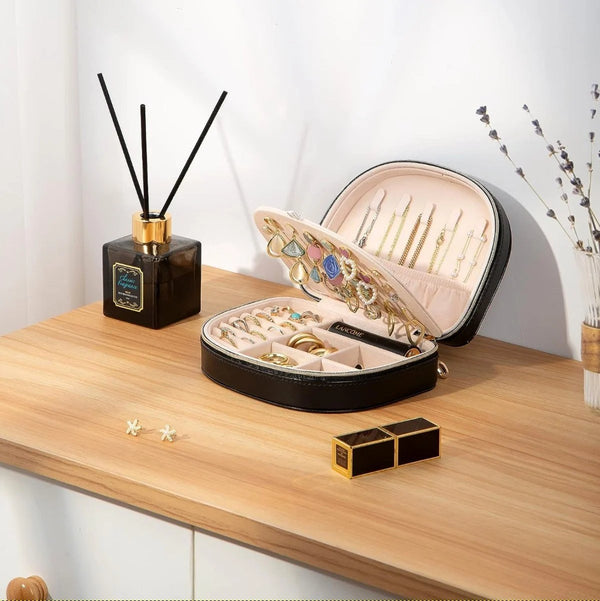 Dėžutė papuošalams SX131 juoda