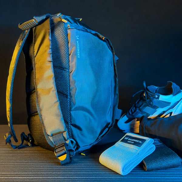 Juoda kelioninė sportinė kuprinė rankiniam bagažui 40x20x25 cm