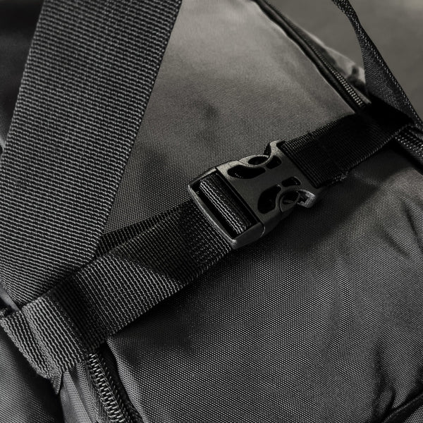 Juoda kelioninė sportinė kuprinė rankiniam bagažui 40x20x25 cm