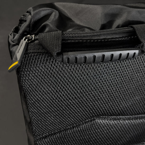 Juoda kelioninė sportinė kuprinė rankiniam bagažui 40x20x25 cm