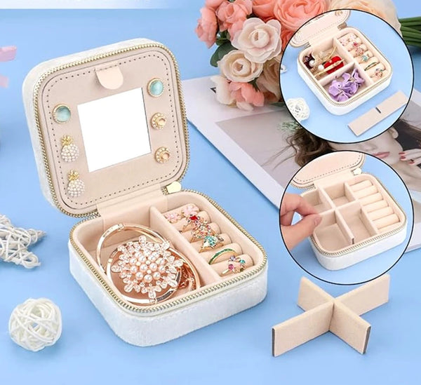 Kosmetinė papuošalams FD127 balta