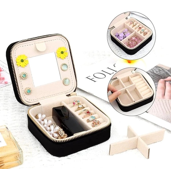 Kosmetinė papuošalams FD127 juoda