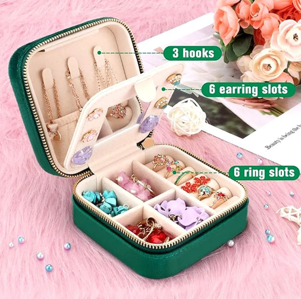 Kosmetinė papuošalams FD127 žalia