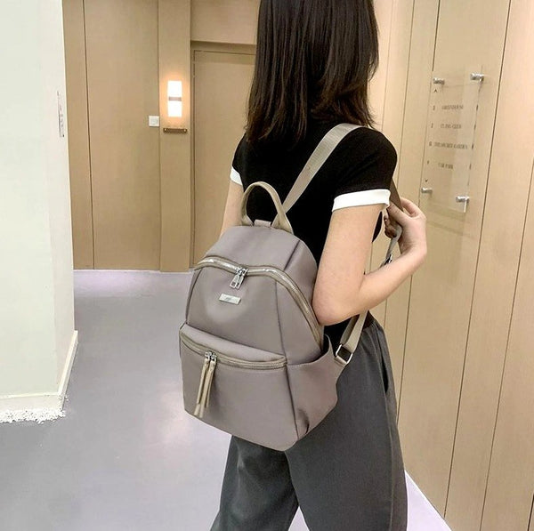 Kuprinė moterims S124 pilka