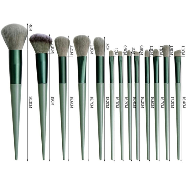 Makiažo pagrindo šepetėlių komplektas 13 vnt. C4