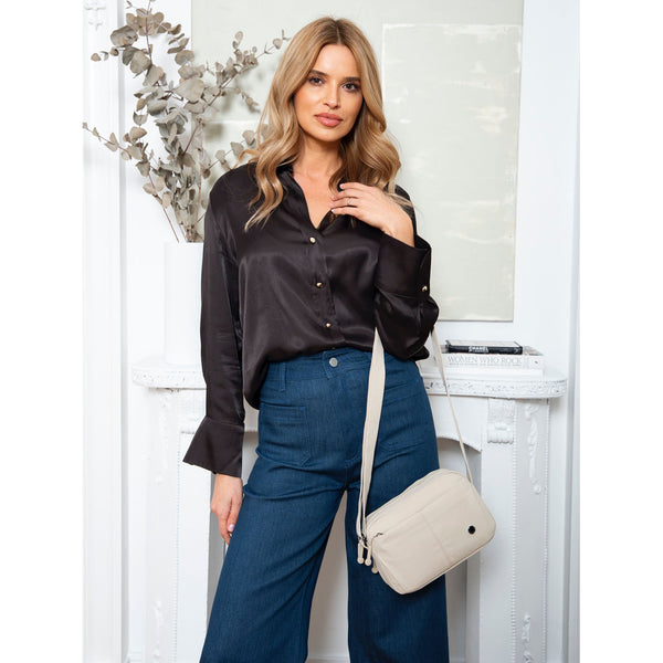 Moteriška rankinė, smėlio spalvos, reguliuojamas dirželis R475