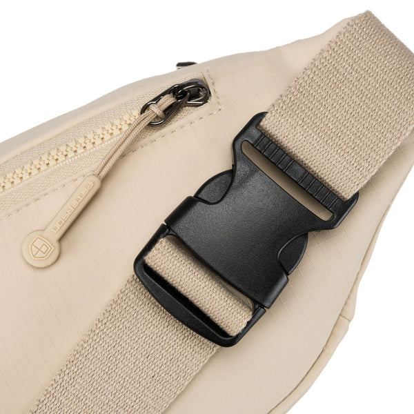 Moteriška sportinė rankinė, smėlio spalvos, poliesteris R469