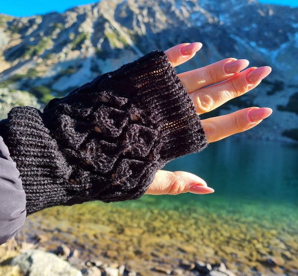 Moteriškos pirštinės VC58 juodos