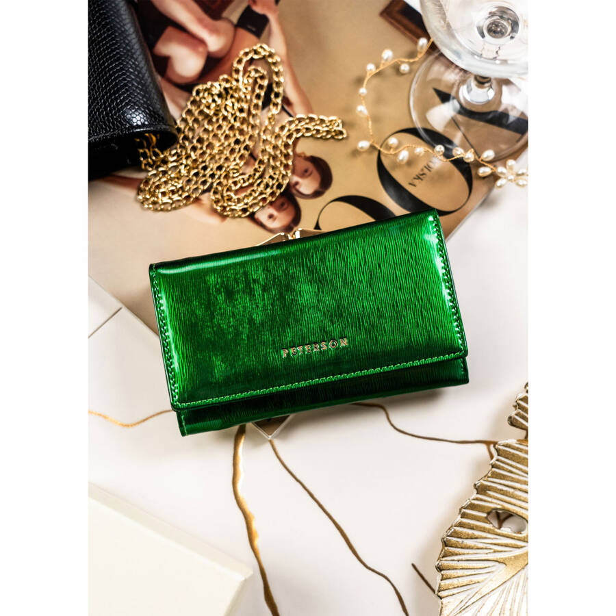 Natūralios odos piniginė moterims Peterson L205 D1500