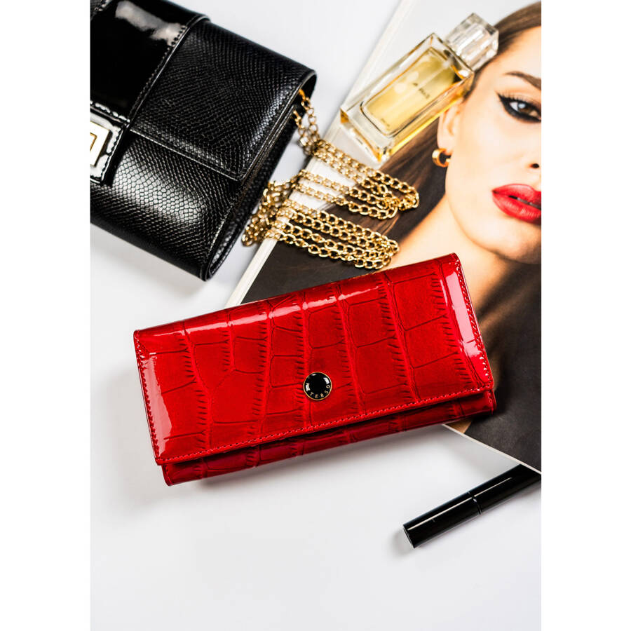 Natūralios odos piniginė moterims Peterson L225 D1478