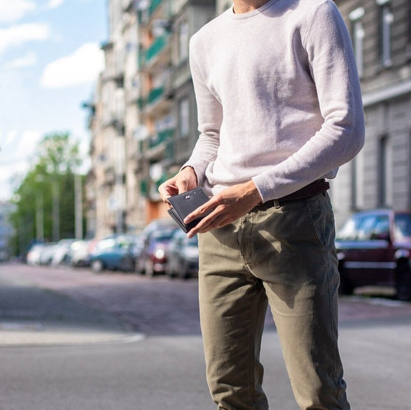 Natūralios Odos Piniginė Stevens su Elegantiška Apyranke