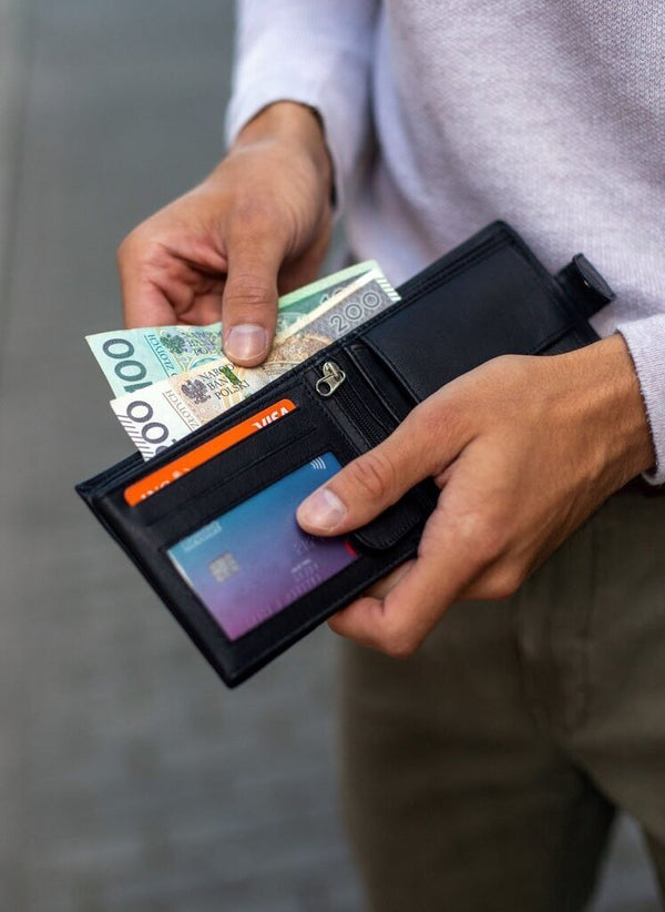 Natūralios Odos Piniginė Stevens su Elegantiška Apyranke