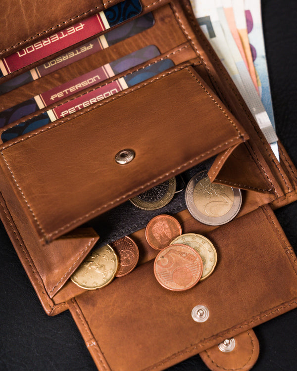 Natūralios odos piniginė vyrams Peterson PT125 S1001