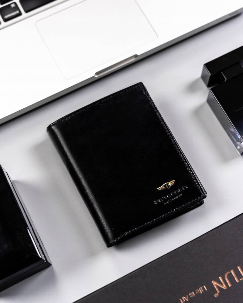 Natūralios odos piniginė vyrams Peterson PT177 S944