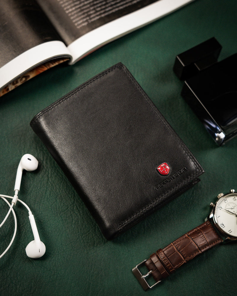 Natūralios odos piniginė vyrams Peterson PT211 S905