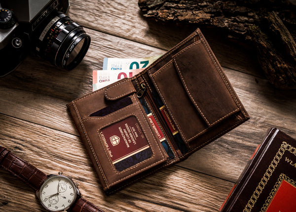 Natūralios odos piniginė vyrams Peterson PT24 S874