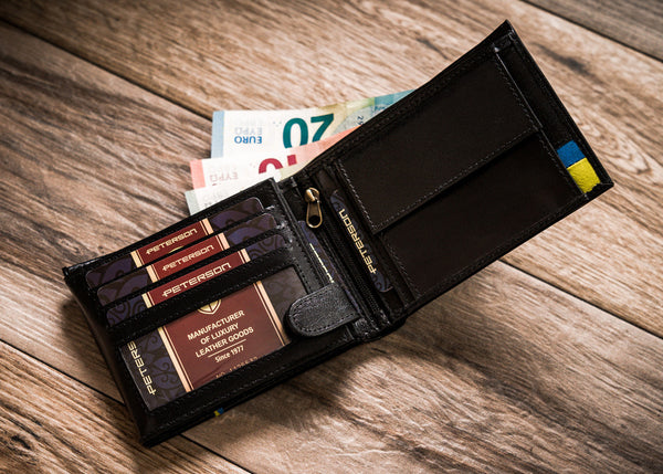 Natūralios odos piniginė vyrams Peterson PT40 S776