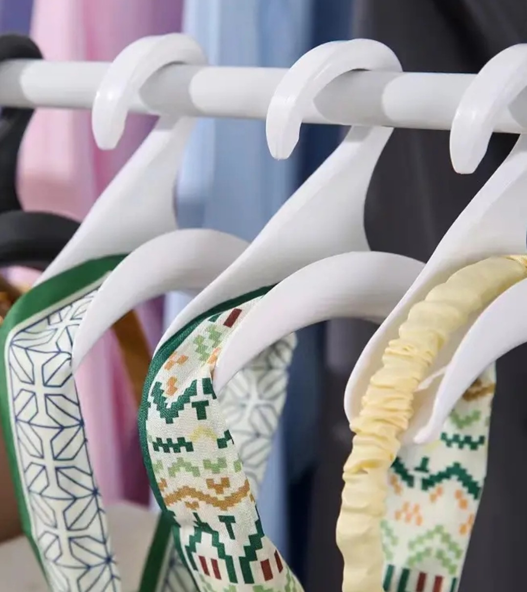 Pakabos rankinėms 5 vnt M7, baltos R428