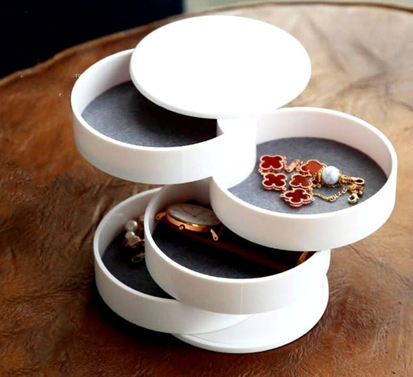 PAPUOŠALŲ DĖŽUTĖ E47-1