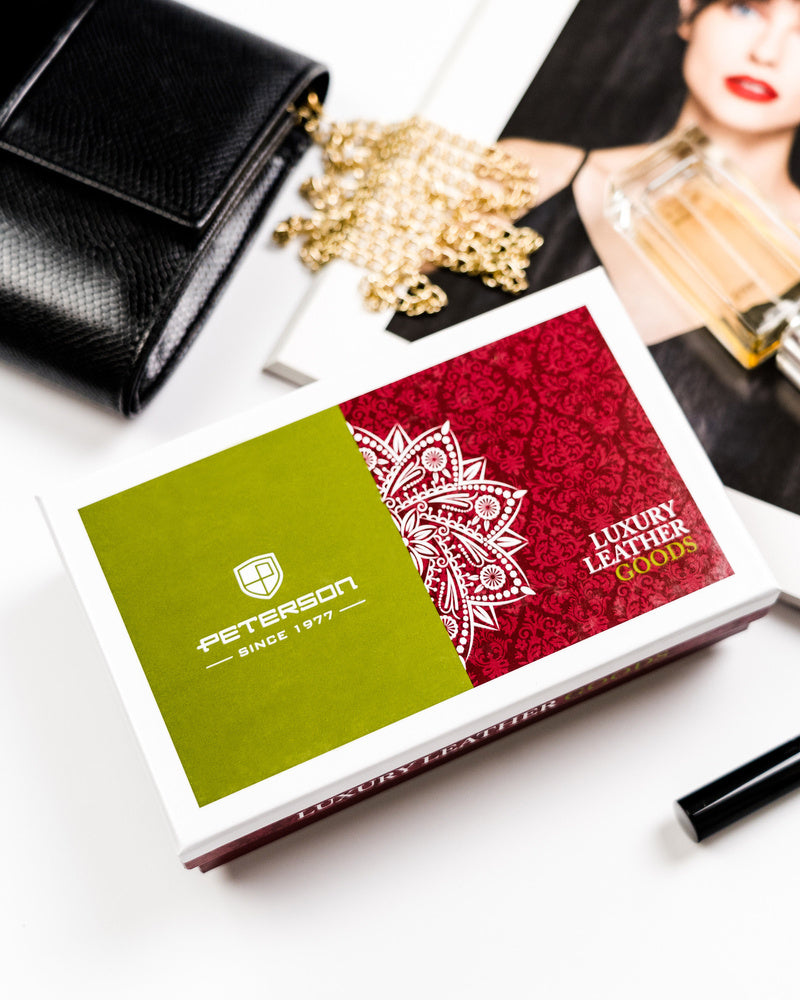 Piniginė moterims Peterson P26 D640