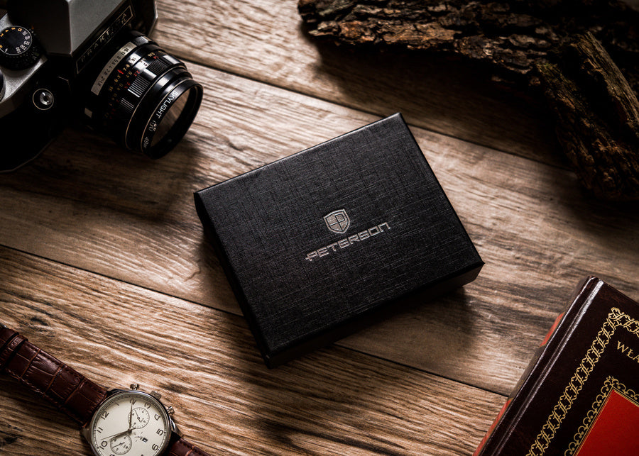 Piniginė moterims Peterson P51 D361